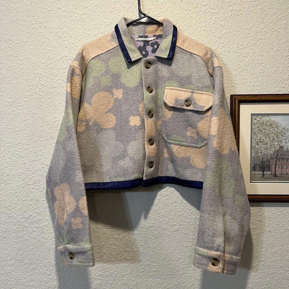 NWOT Urban Outfitters Designer Kimchi Blue Floral Cropped Jacket Size Large